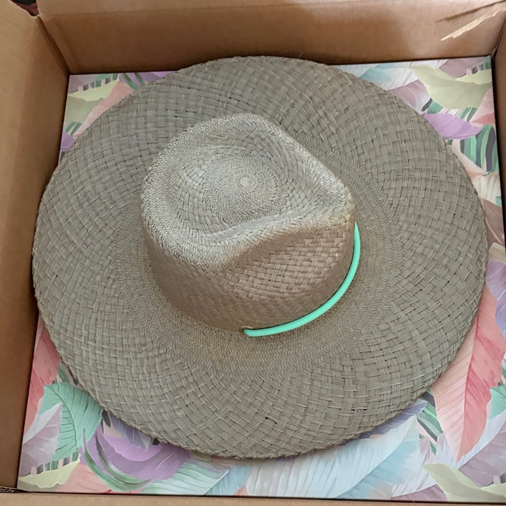 Sissy Light Shoreside Hat - Picture 3 of 4